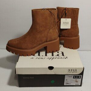 a.n.a. MARIE COGNAC Chunky Ankle Boots Brown Fx Suede Women's 6.5M ($75)